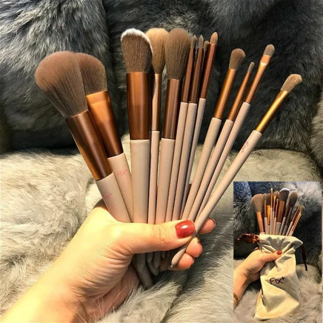 13pcs Professional Makeup Brush Set Soft Fur Beauty Highlighter Powder Foundation Concealer Multifunctional Cosmetic Tool 1